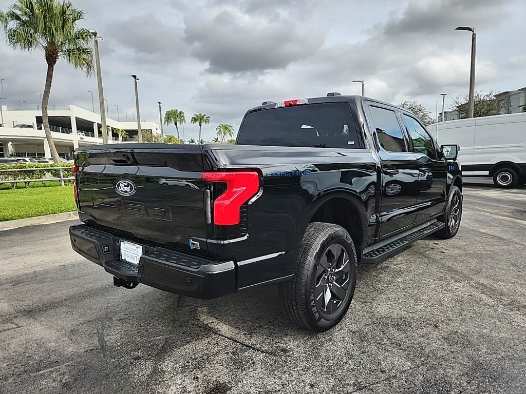 2025 Ford F-150 Lightning Flash