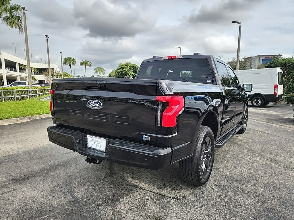 2025 Ford F-150 Lightning Flash