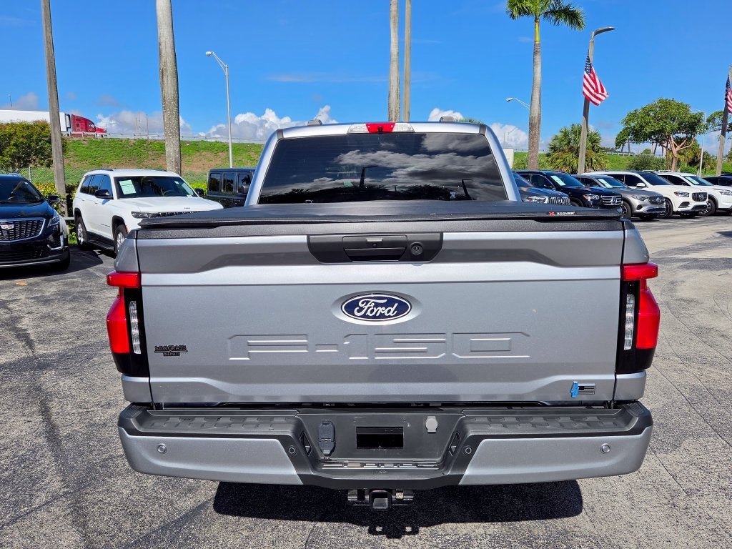 2025 Ford F-150 Lightning Flash