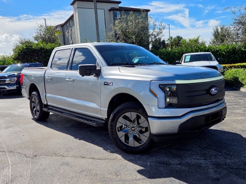 2025 Ford F-150 Lightning Flash