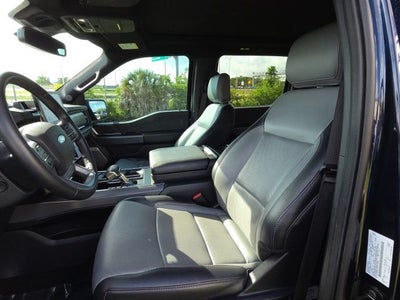 2024 Ford F-150 Lightning Lariat