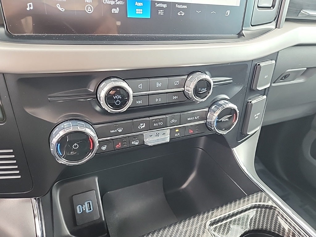 2023 Ford F-150 Lightning XLT