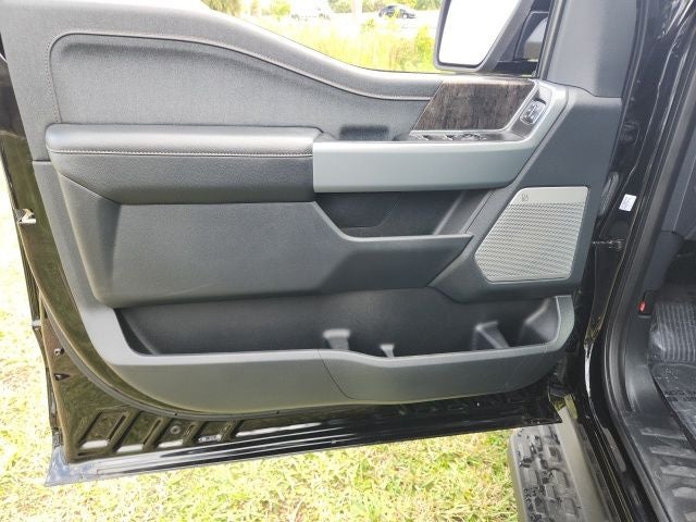 2023 Ford F-150 Lightning Lariat