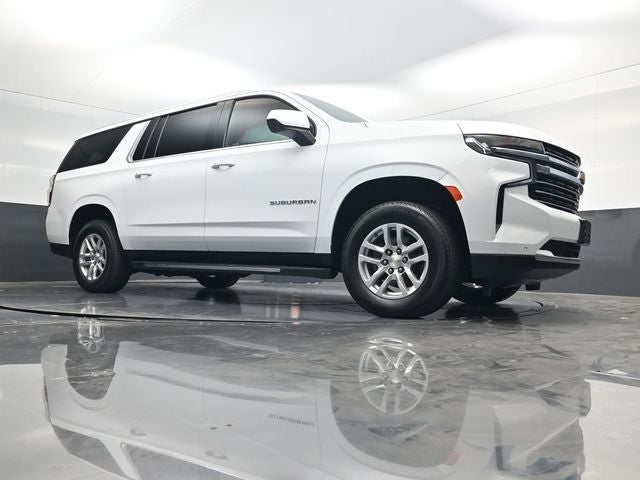 2024 Chevrolet Suburban LT