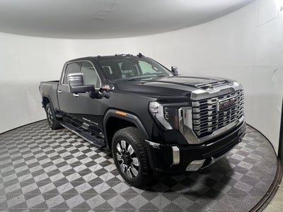 2024 GMC Sierra 2500HD 4WD Crew Cab 159"" Denali