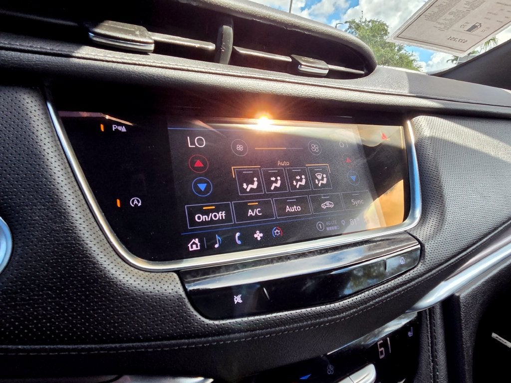 2022 Cadillac XT5 Luxury