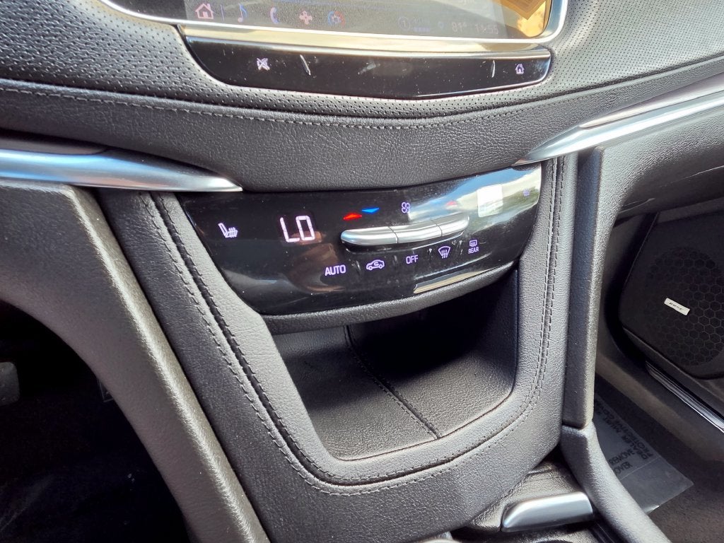 2022 Cadillac XT5 Luxury