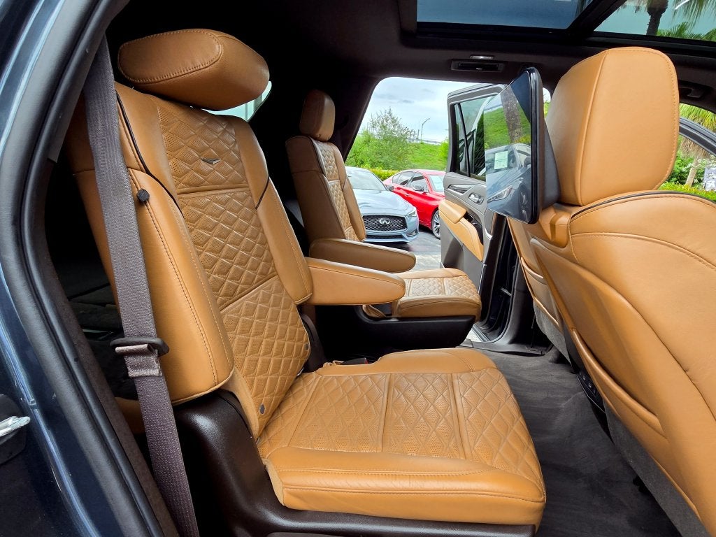 2021 Cadillac Escalade Sport