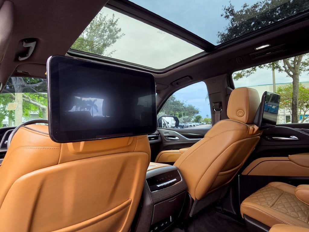 2021 Cadillac Escalade Sport