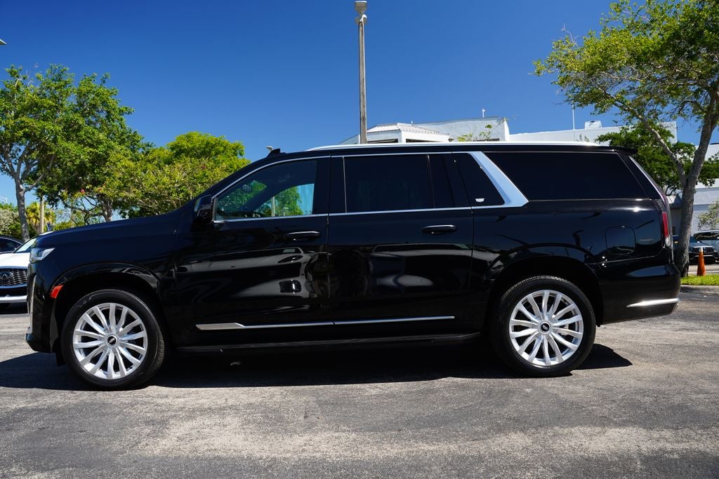 2023 Cadillac Escalade ESV Luxury Diesel