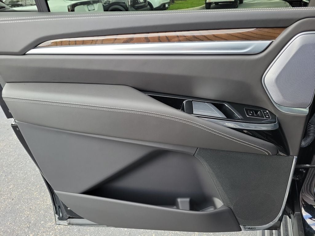 2026 Cadillac Escalade ESV Platinum Edition