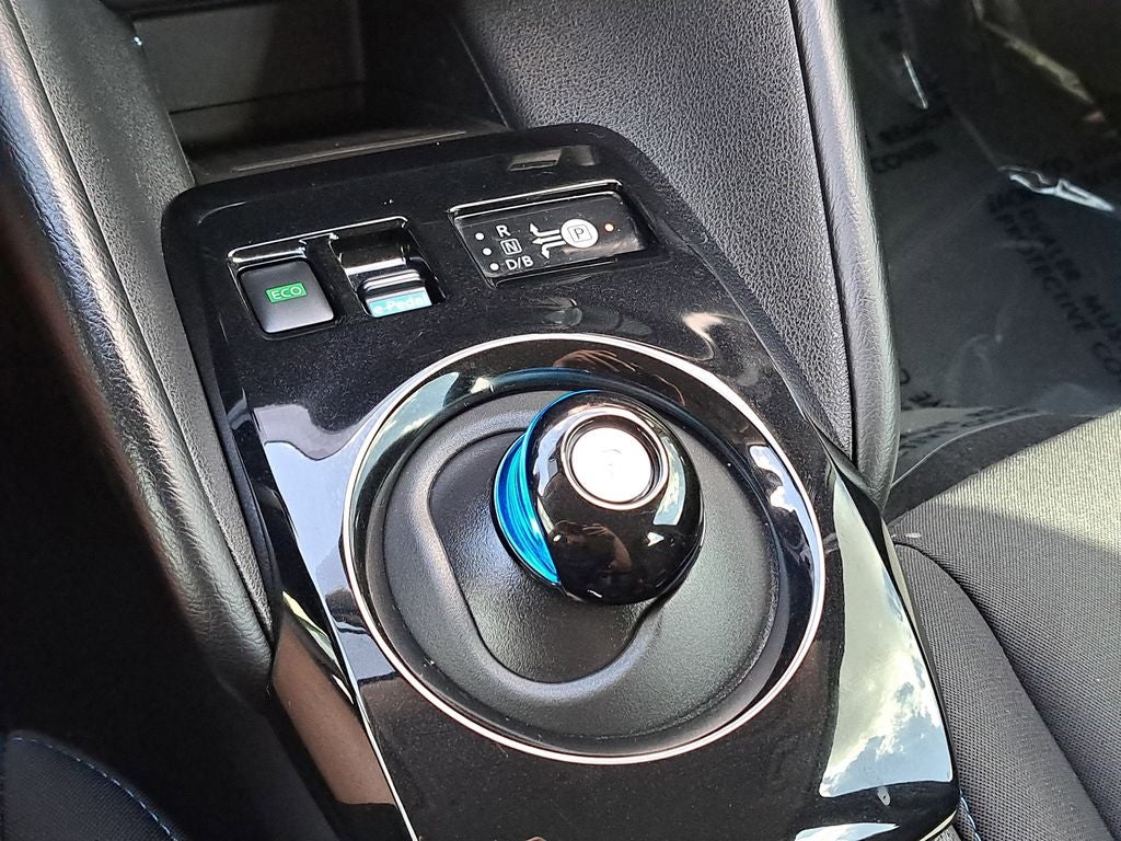 2024 Nissan LEAF SV Plus