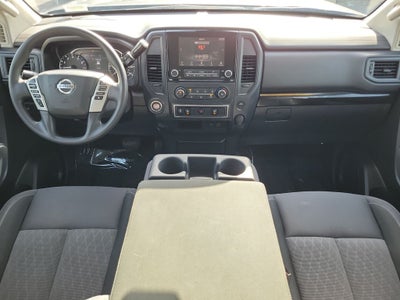 2022 Nissan Titan SV