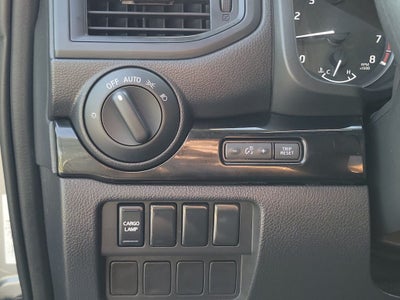 2022 Nissan Titan SV