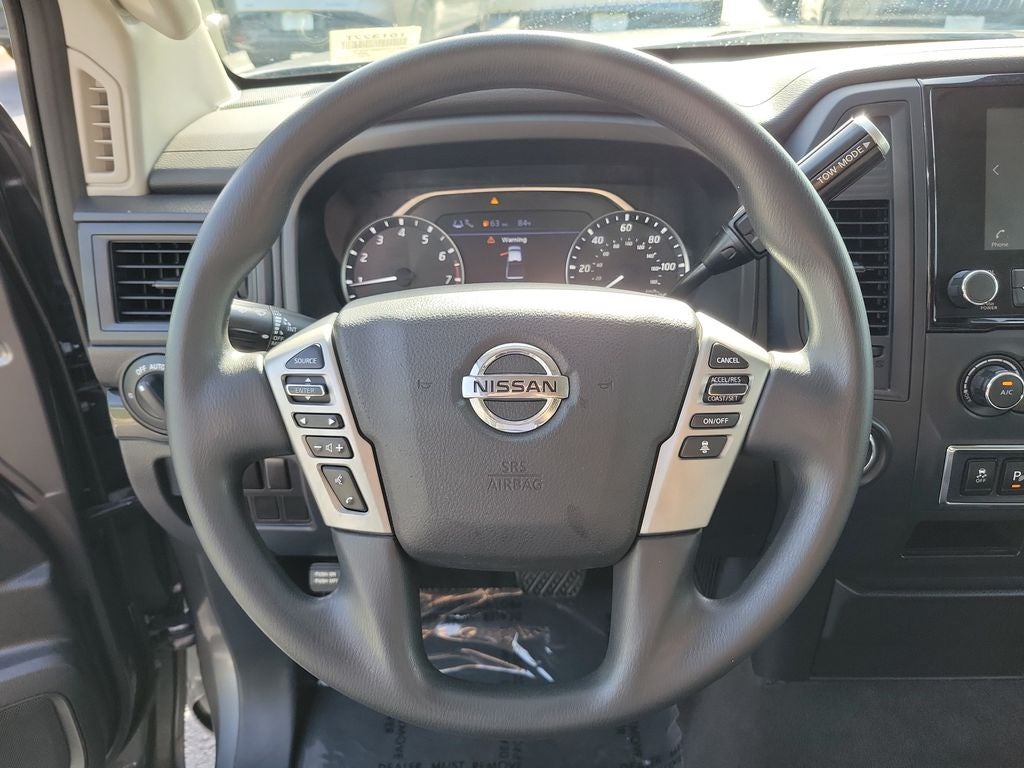 2022 Nissan Titan SV