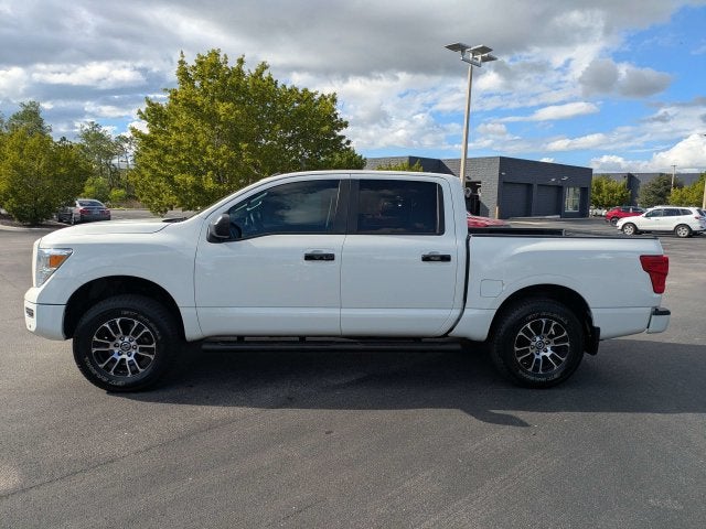 2021 Nissan Titan SV
