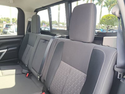 2024 Nissan Titan XD SV