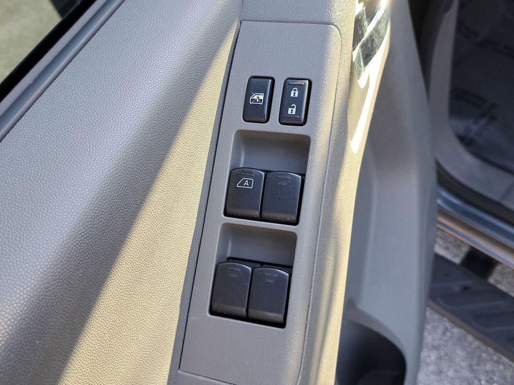 2021 Nissan Frontier SV