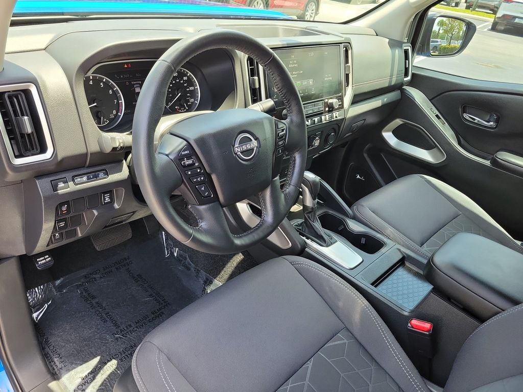 2025 Nissan Frontier SV
