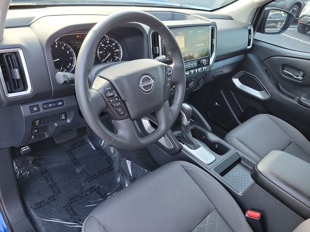 2025 Nissan Frontier SV
