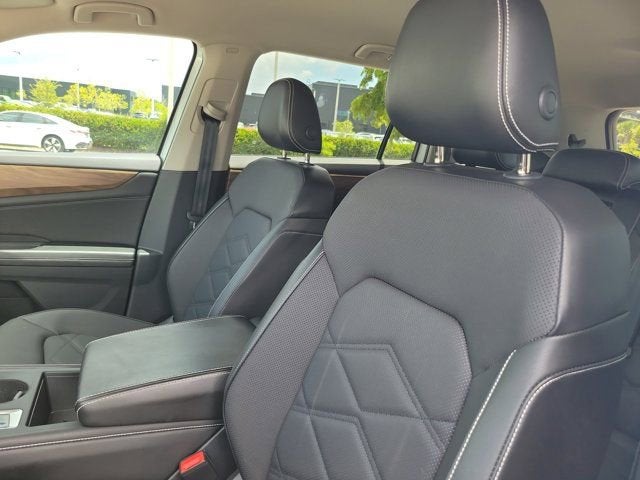 2024 Volkswagen Atlas 2.0T SE