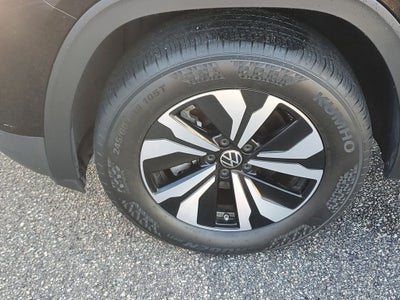 2024 Volkswagen Atlas 2.0T SE