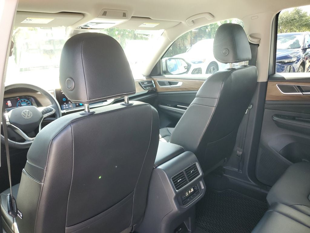 2024 Volkswagen Atlas 2.0T SE