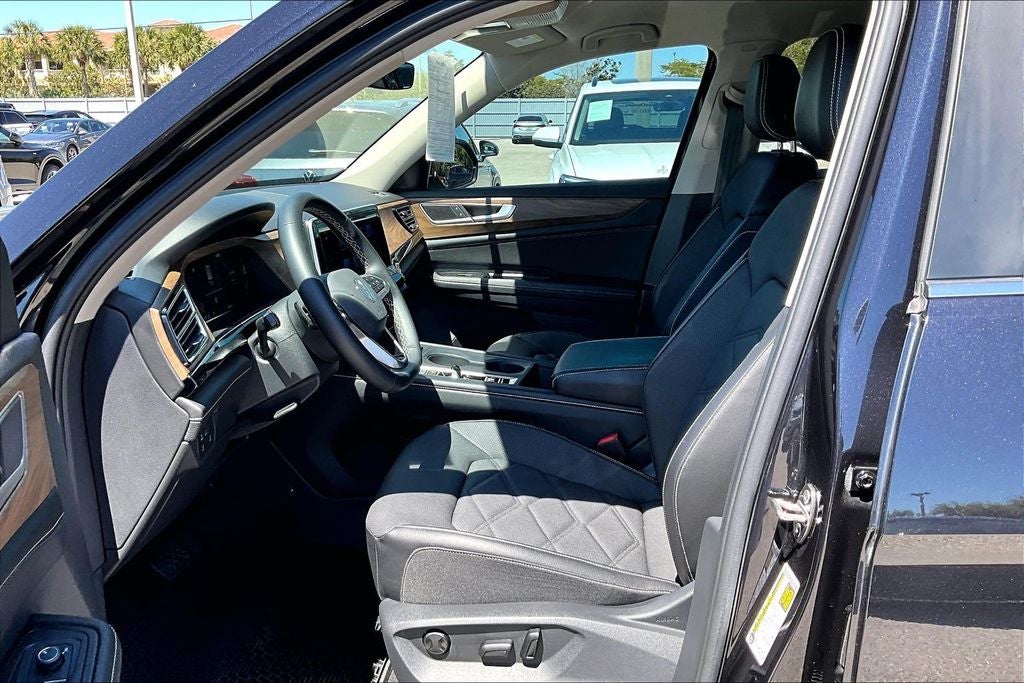 2024 Volkswagen Atlas 2.0T SE