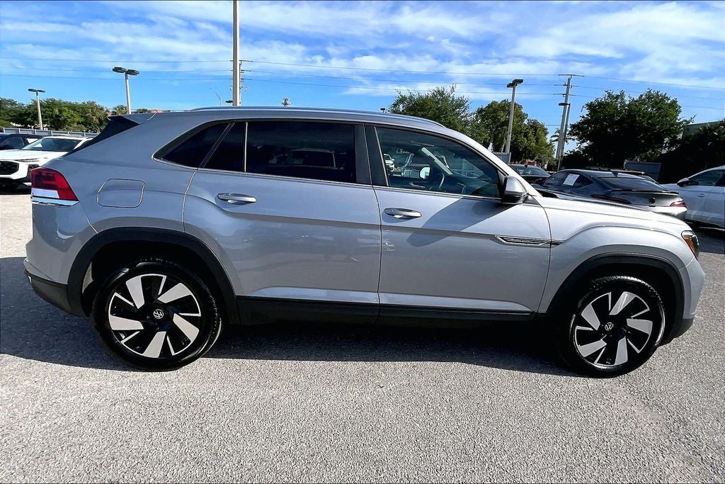 2025 Volkswagen Atlas Cross Sport 2.0T SE w/Technology