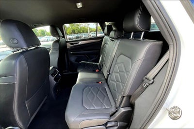 2025 Volkswagen Atlas Cross Sport 2.0T SE w/Technology