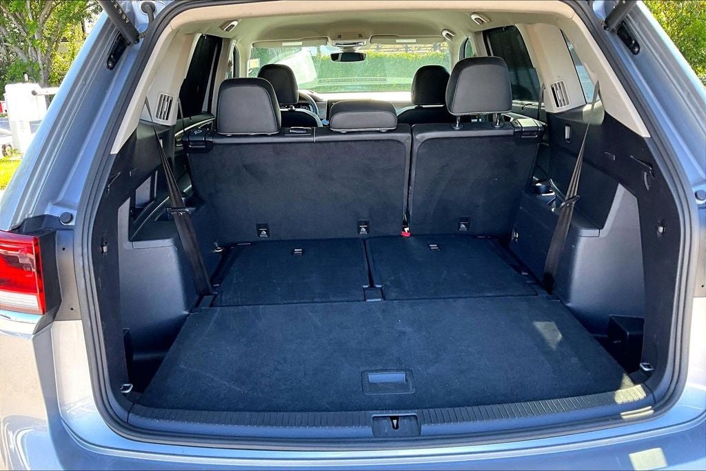 2025 Volkswagen Atlas 2.0T SE w/Technology