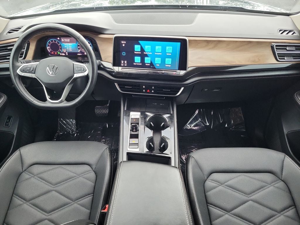 2025 Volkswagen Atlas 2.0T SE w/Technology