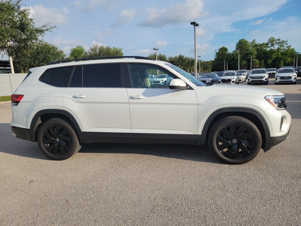 2026 Volkswagen Atlas SE w/Technology