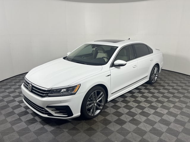 2019 Volkswagen Passat 2.0T SE R-Line