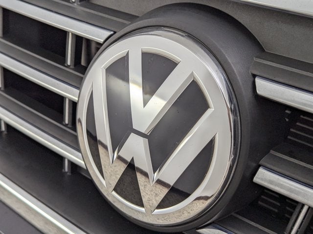 2020 Volkswagen Passat 2.0T R-Line Auto