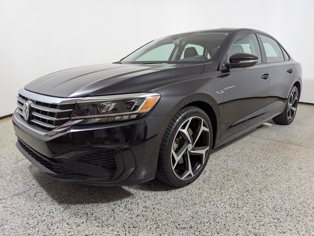 2020 Volkswagen Passat 2.0T R-Line Auto