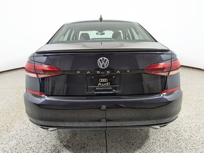 2020 Volkswagen Passat 2.0T R-Line Auto