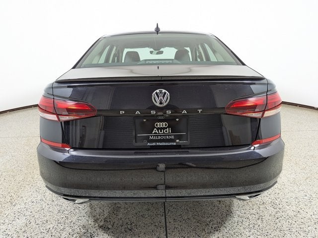2020 Volkswagen Passat 2.0T R-Line Auto
