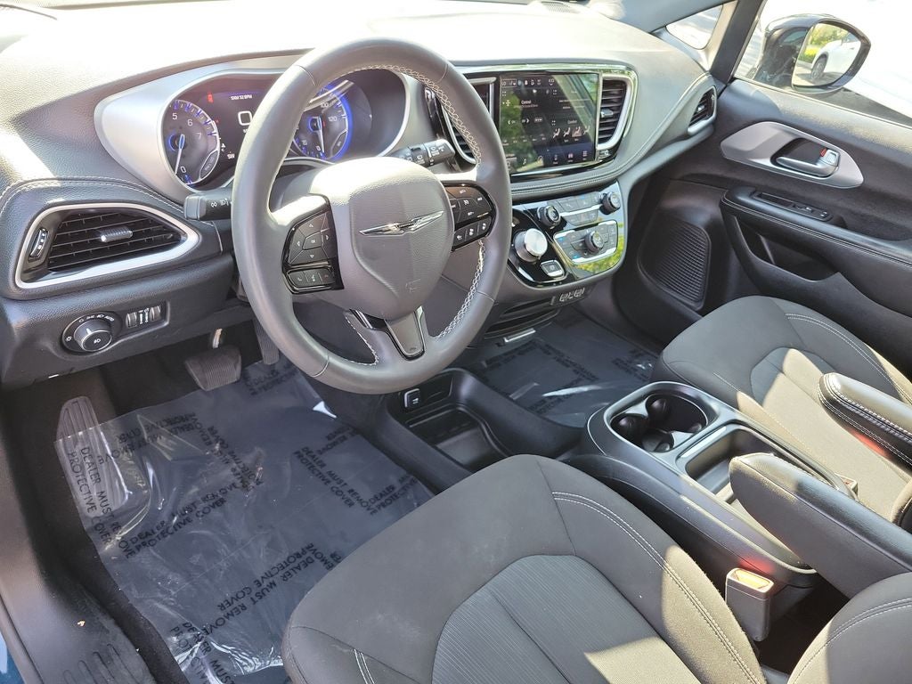 2024 Chrysler Pacifica Touring