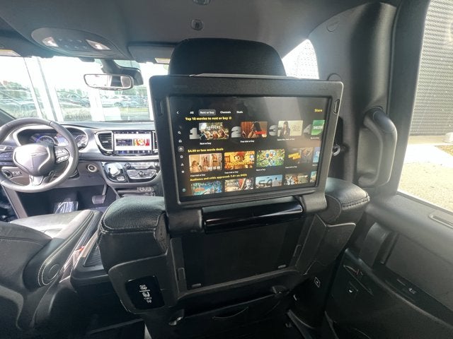 2022 Chrysler Pacifica Touring L AWD