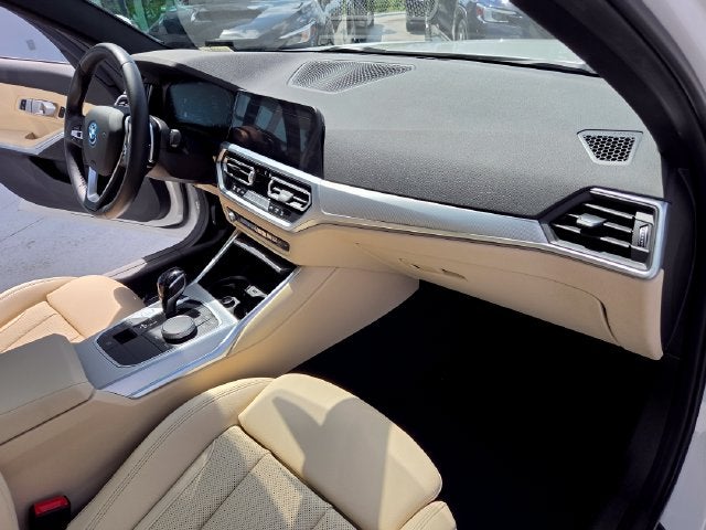 2022 BMW 3 Series 330e iPerformance