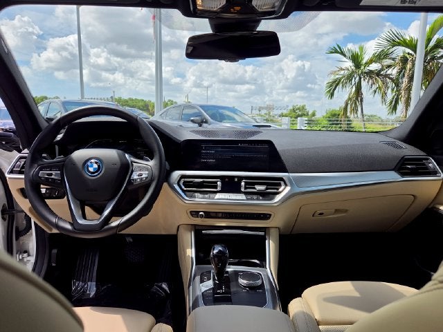 2022 BMW 3 Series 330e iPerformance