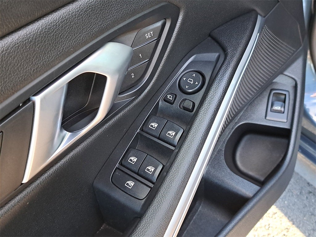 2025 BMW 3 Series 330i