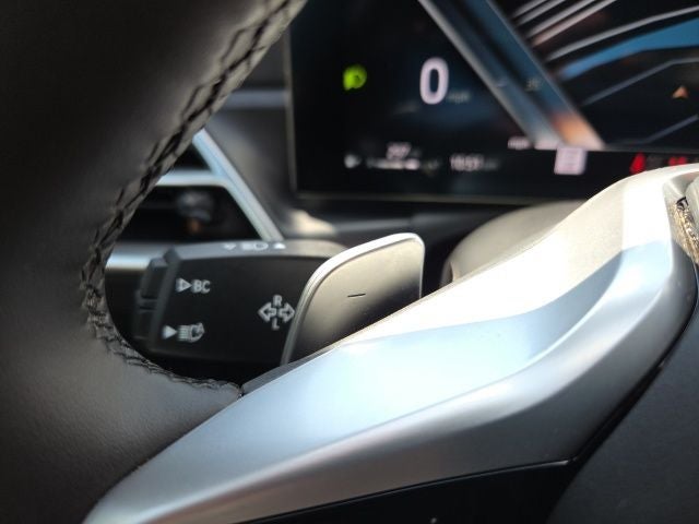 2025 BMW 3 Series 330i