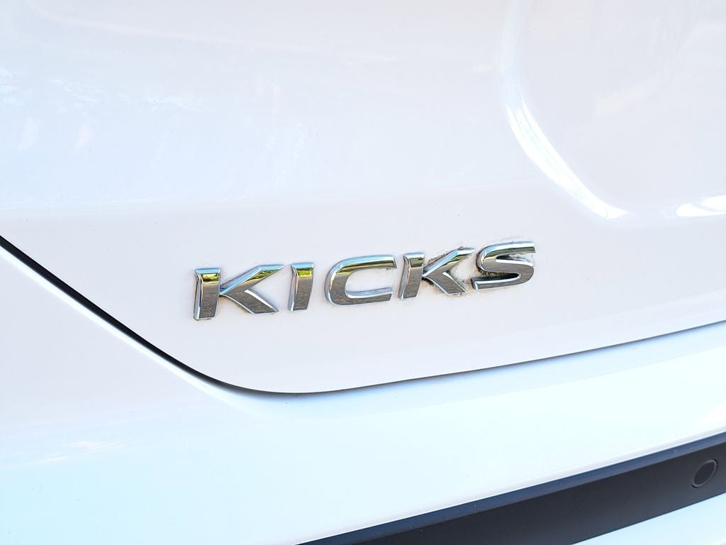 2023 Nissan Kicks S