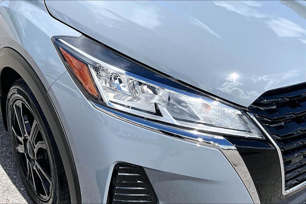 2022 Nissan Kicks SV