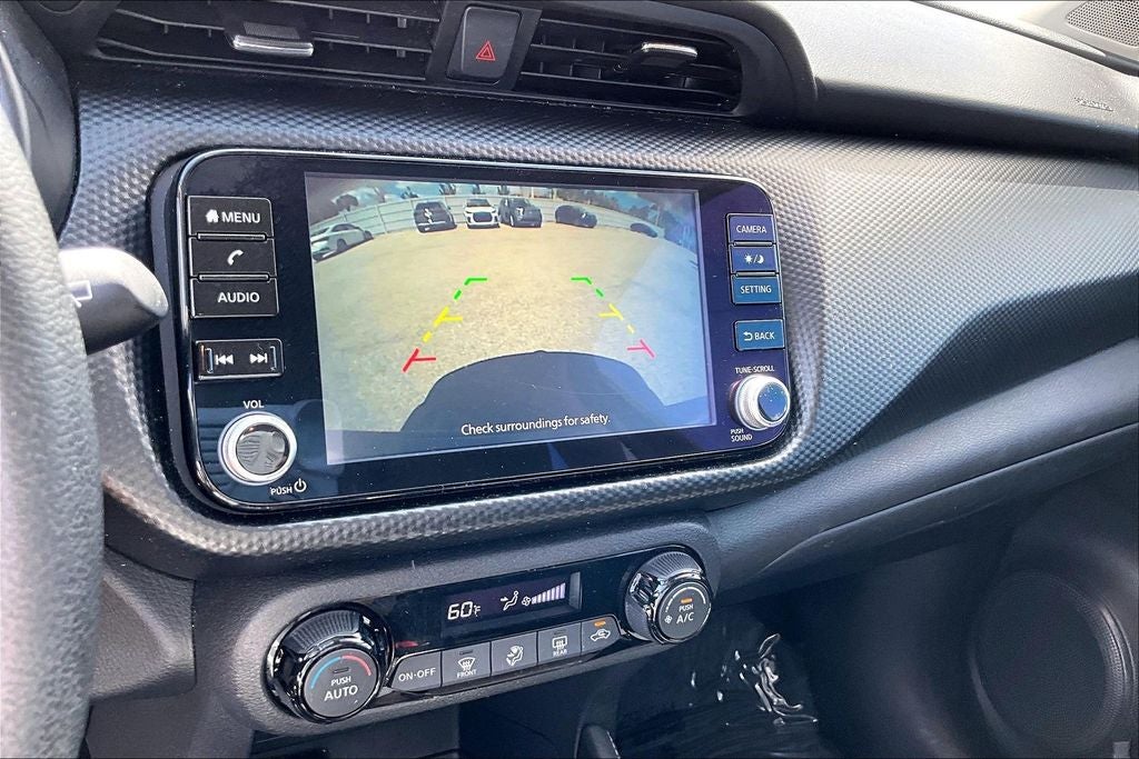 2022 Nissan Kicks SV