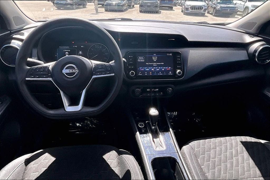 2022 Nissan Kicks SV