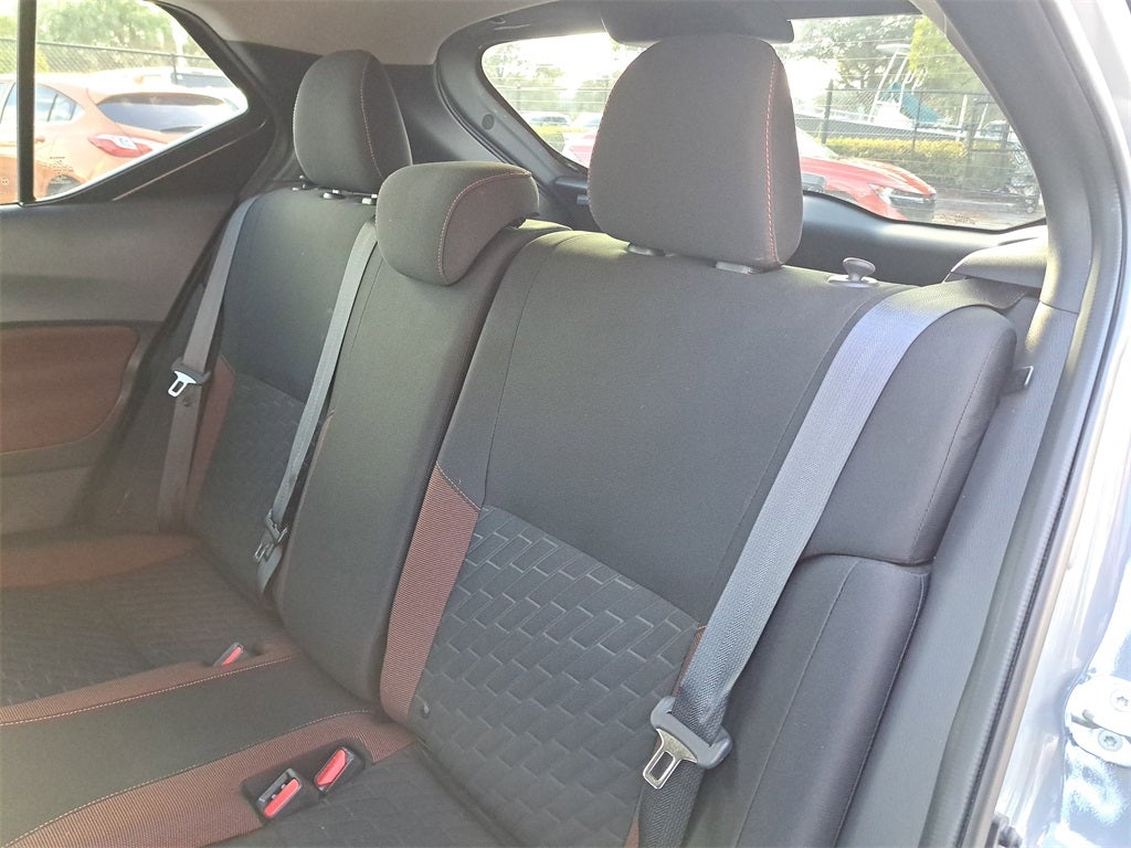 2021 Nissan Kicks SR