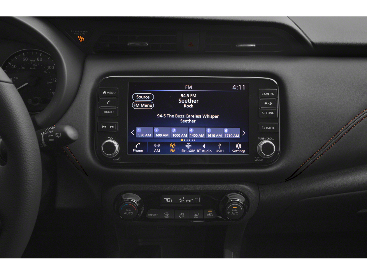 2021 Nissan Kicks SR